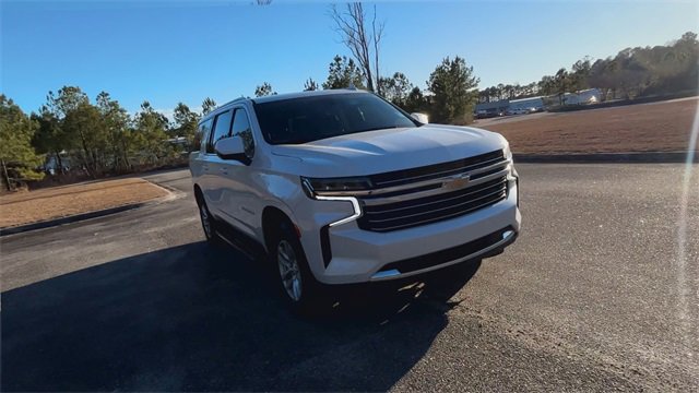 Used 2022 Chevrolet Suburban LT image 14