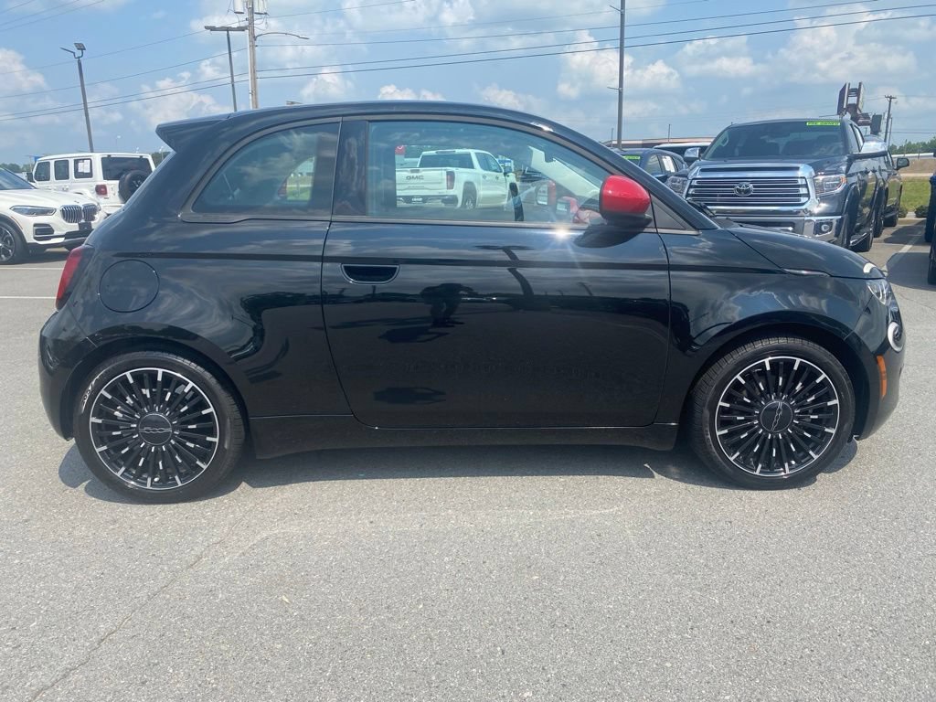 Used 2024 FIAT 500 e (RED) FWD image 8