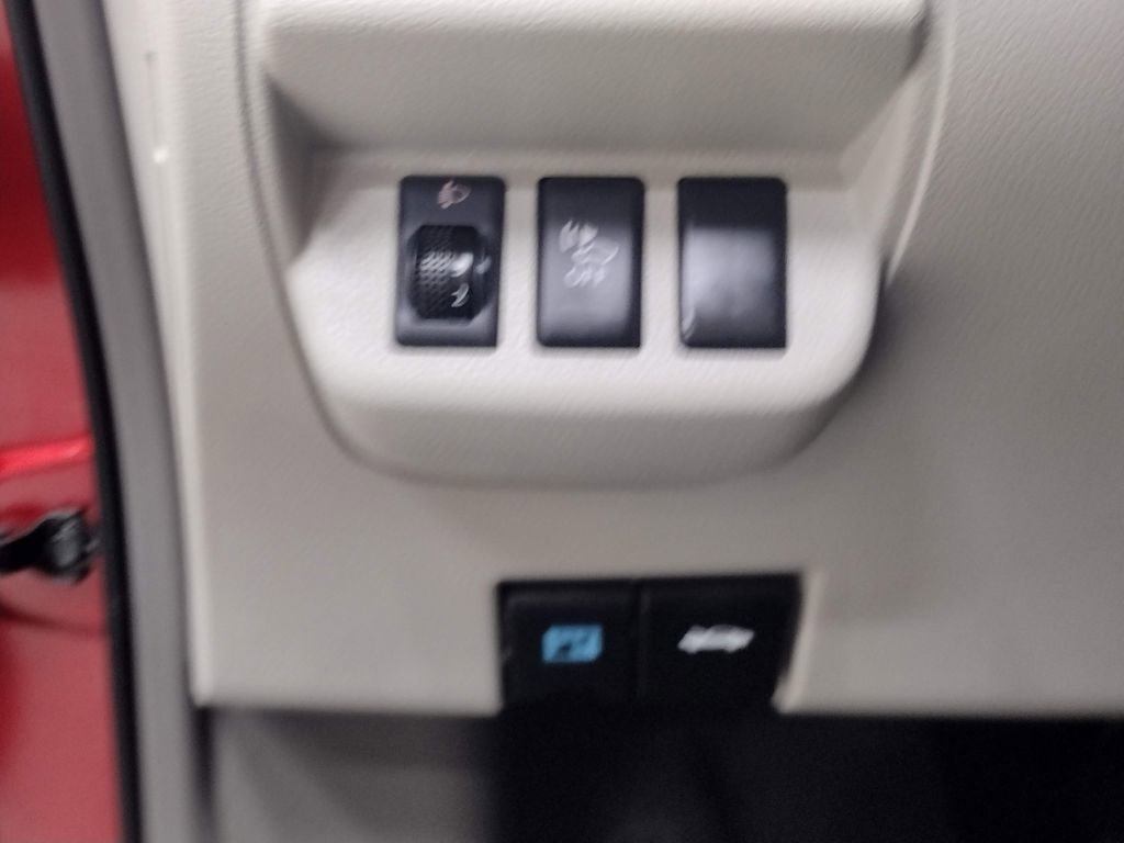 Used 2011 Nissan Leaf SL FWD image 24