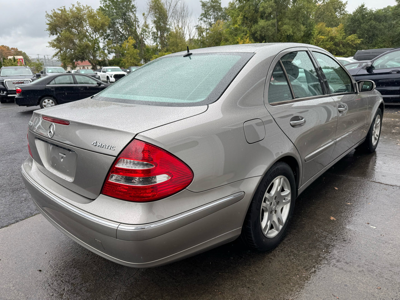 Used 2005 Mercedes-Benz E 320 4MATIC Sedan image 4