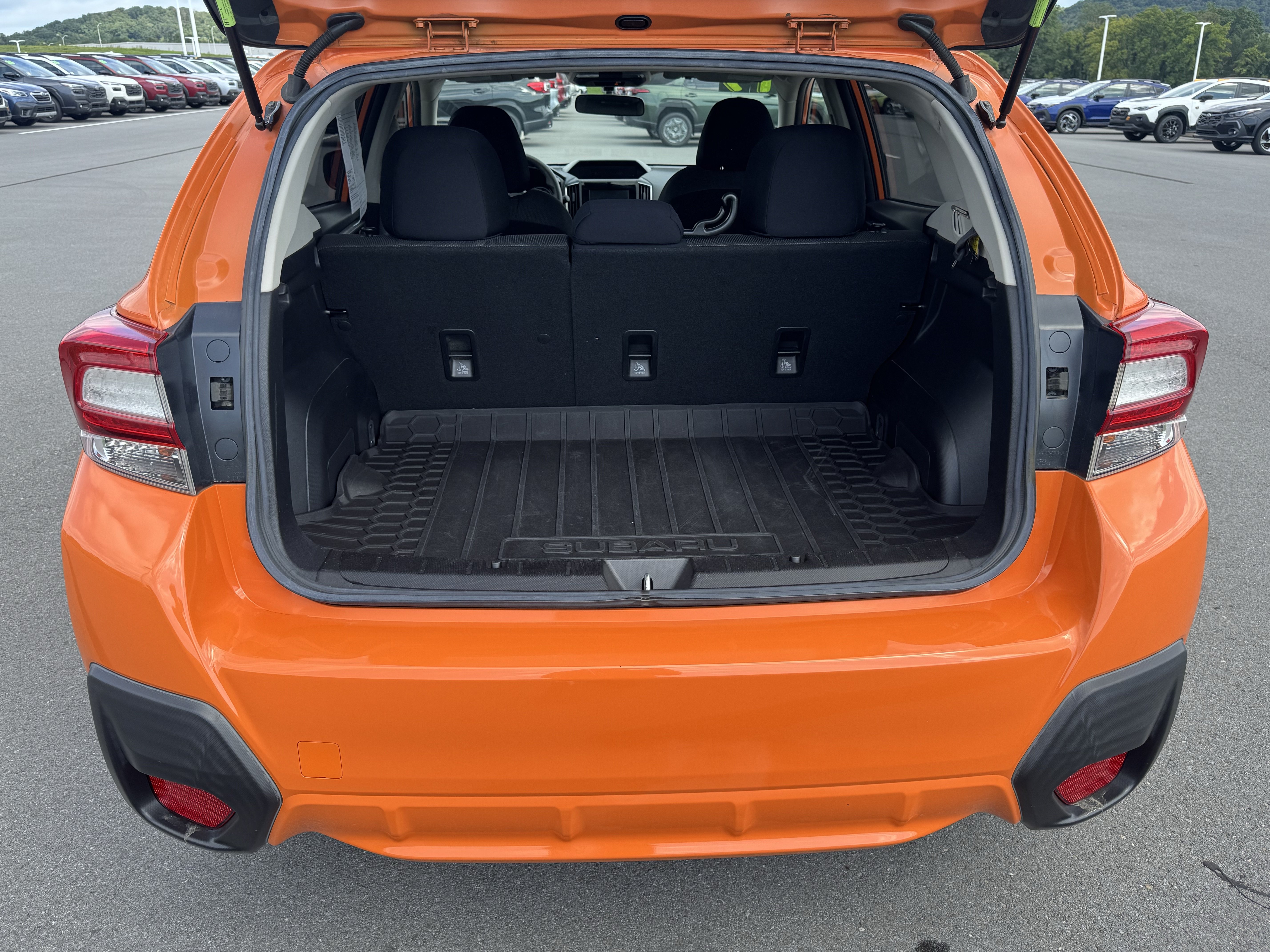 Used 2019 Subaru Crosstrek 2.0i AWD/4WD image 5