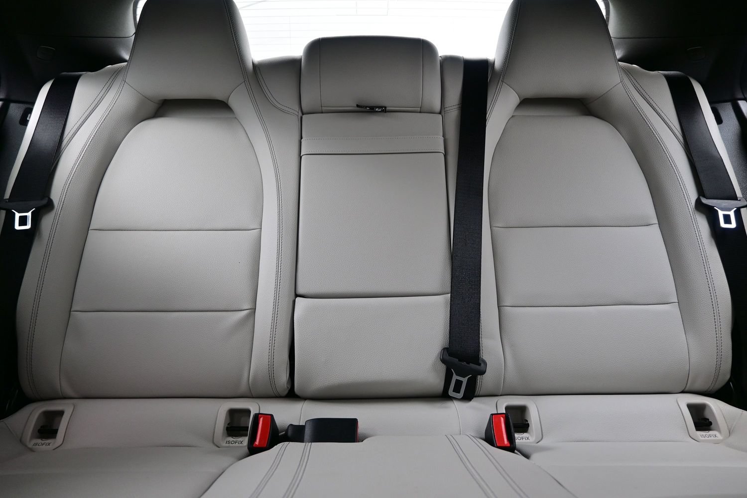 Used 2018 Mercedes-Benz CLA 250 image 18
