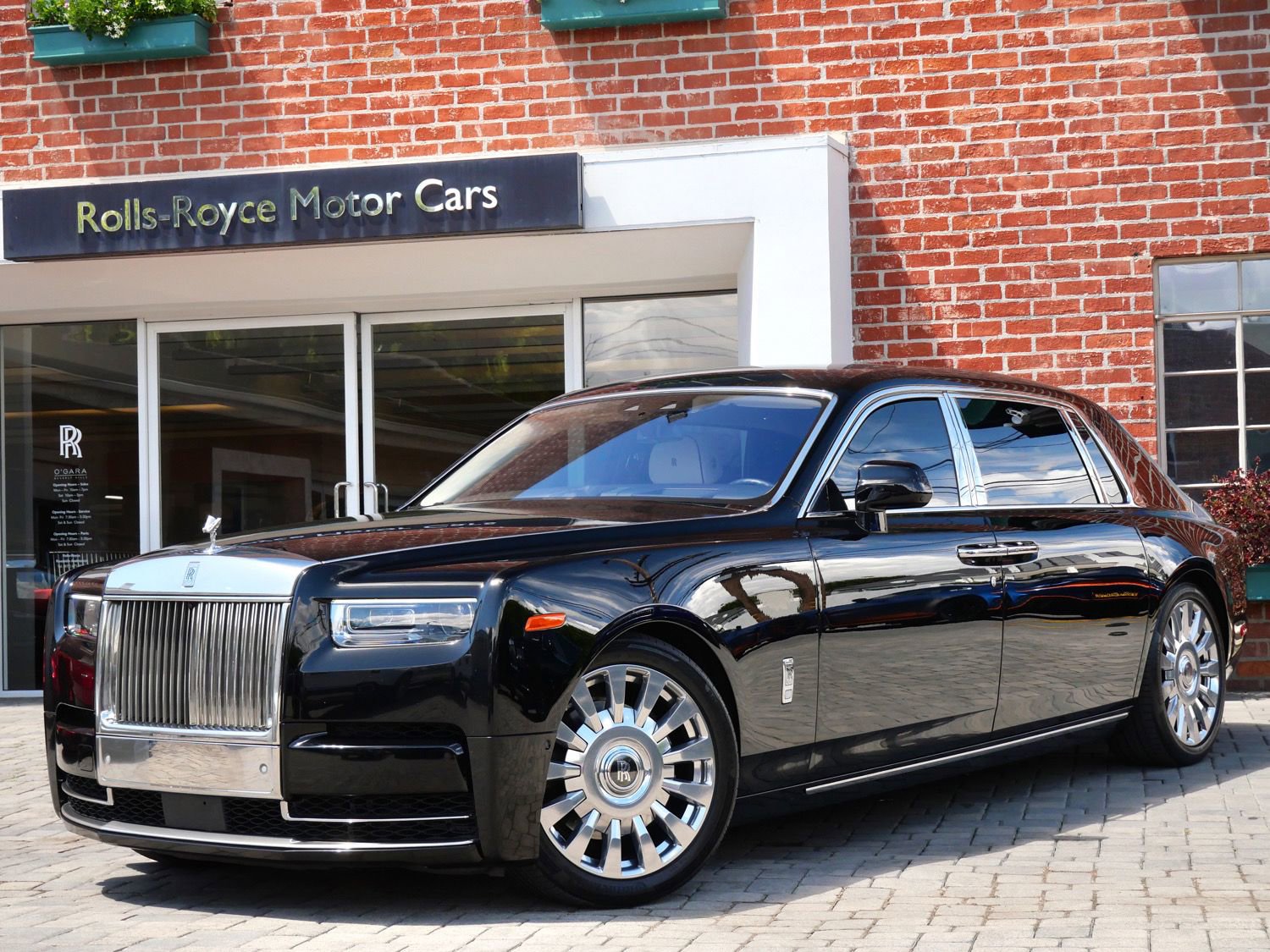 Certified 2024 Rolls-Royce Phantom Extended Wheelbase w/ The Phantom Package image 1