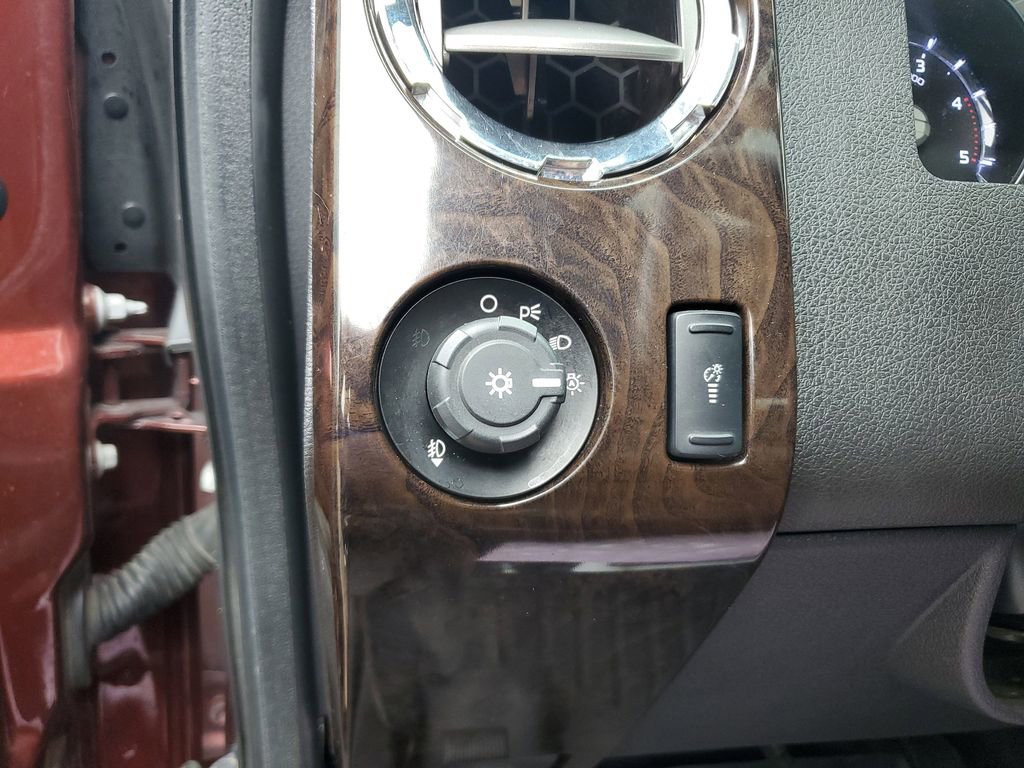 Used 2015 Ford F350 Platinum w/ FX4 Off-Road Package image 16