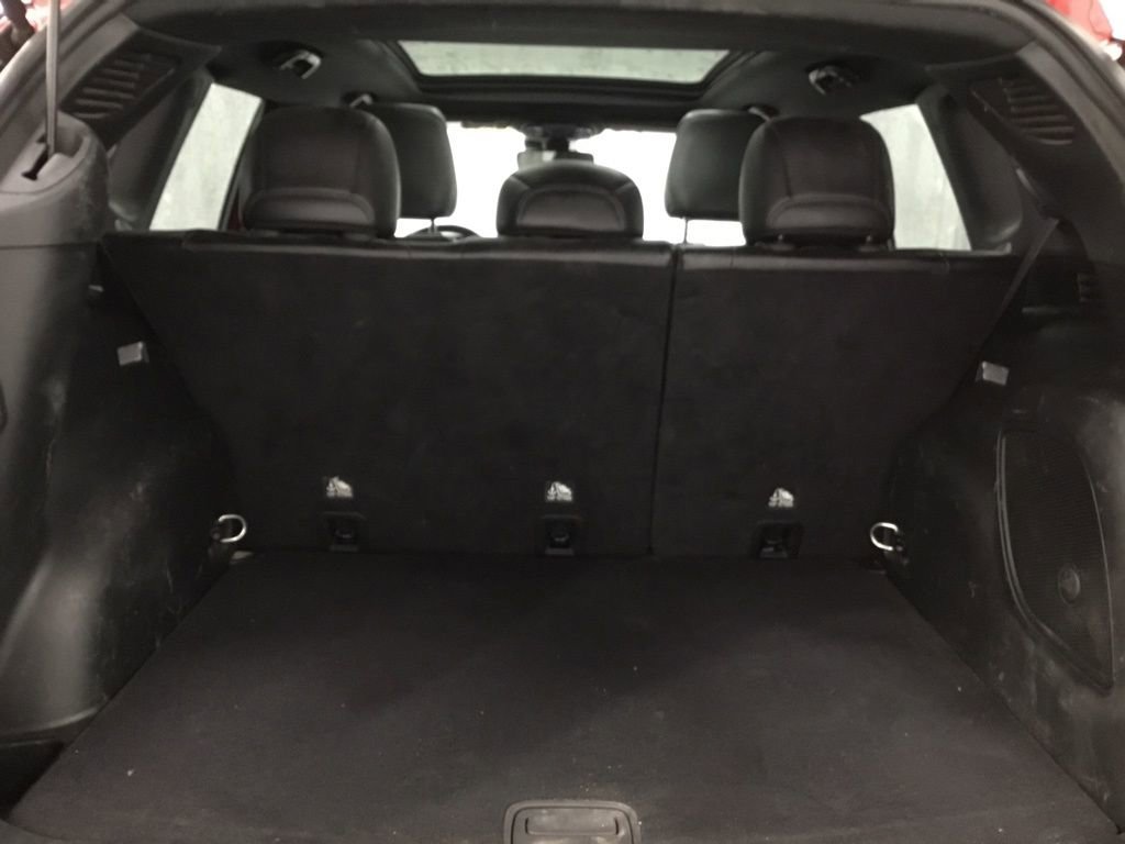 Used 2022 Jeep Compass Limited w/ (RED) Package image 17