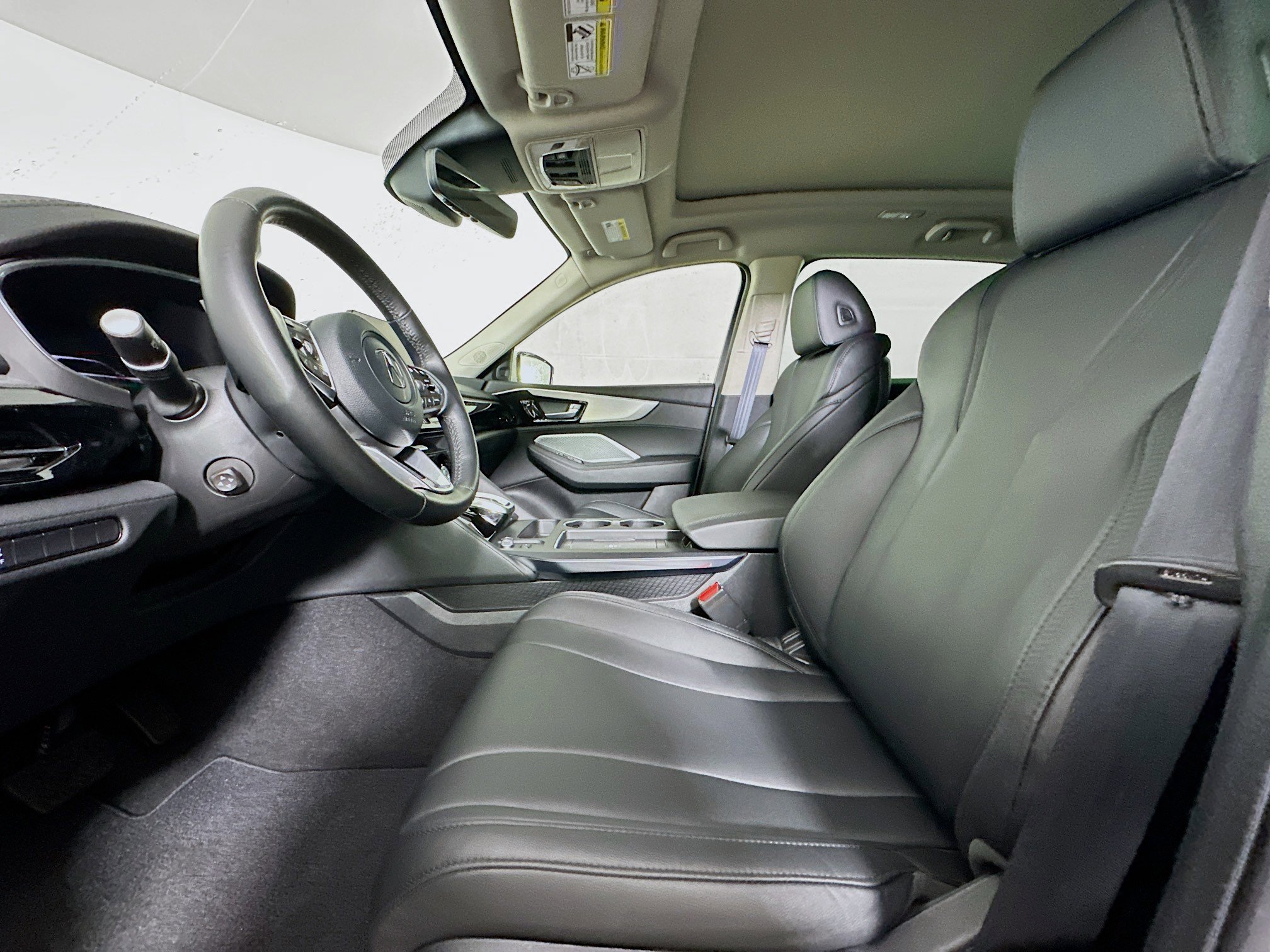 Used 2025 Acura MDX FWD image 13