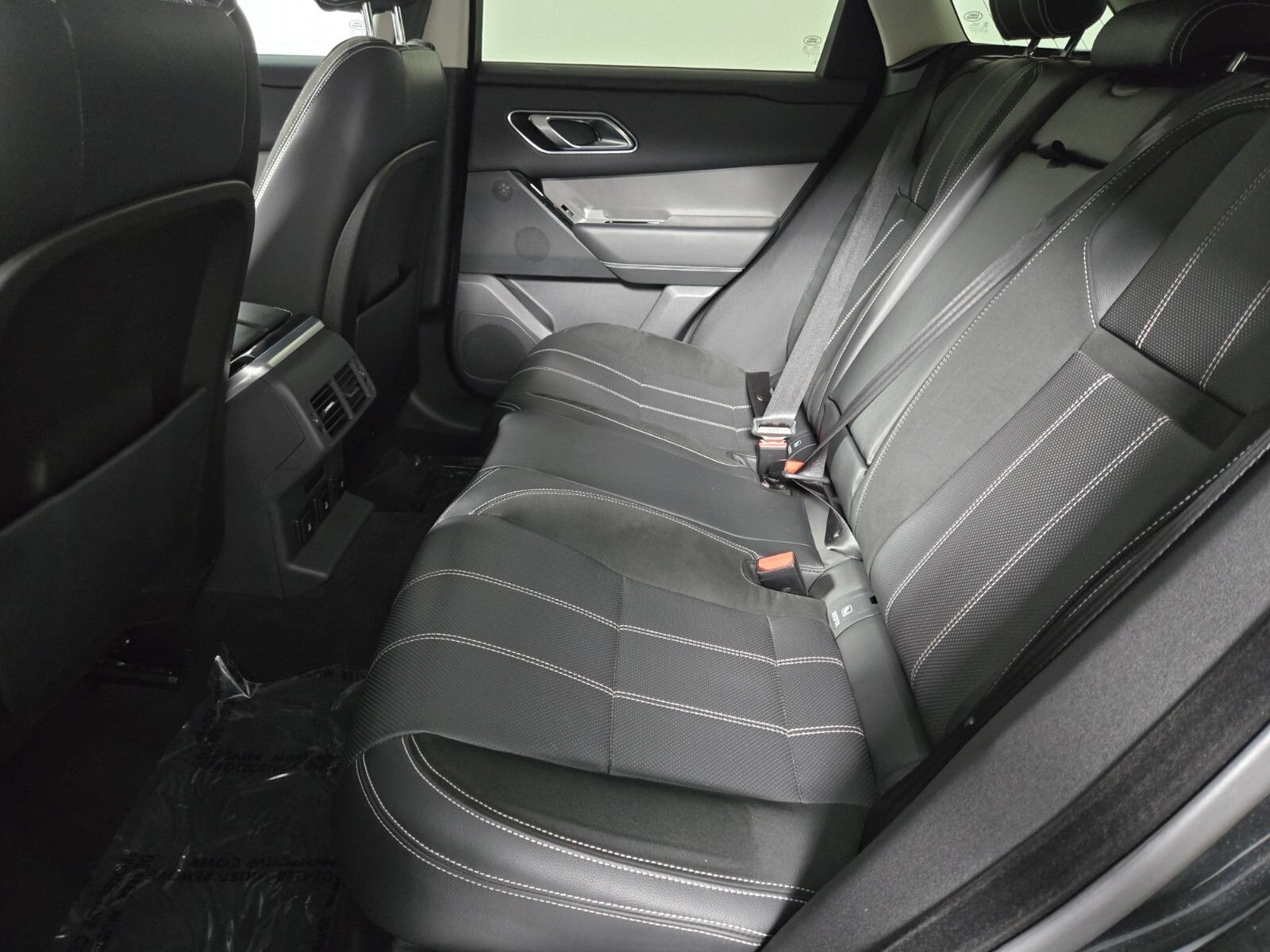 Used 2019 Land Rover Range Rover Velar S AWD/4WD image 6