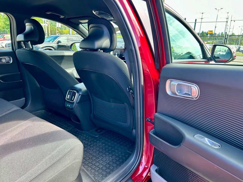 Used 2024 Hyundai Ioniq 6 SE RWD image 13