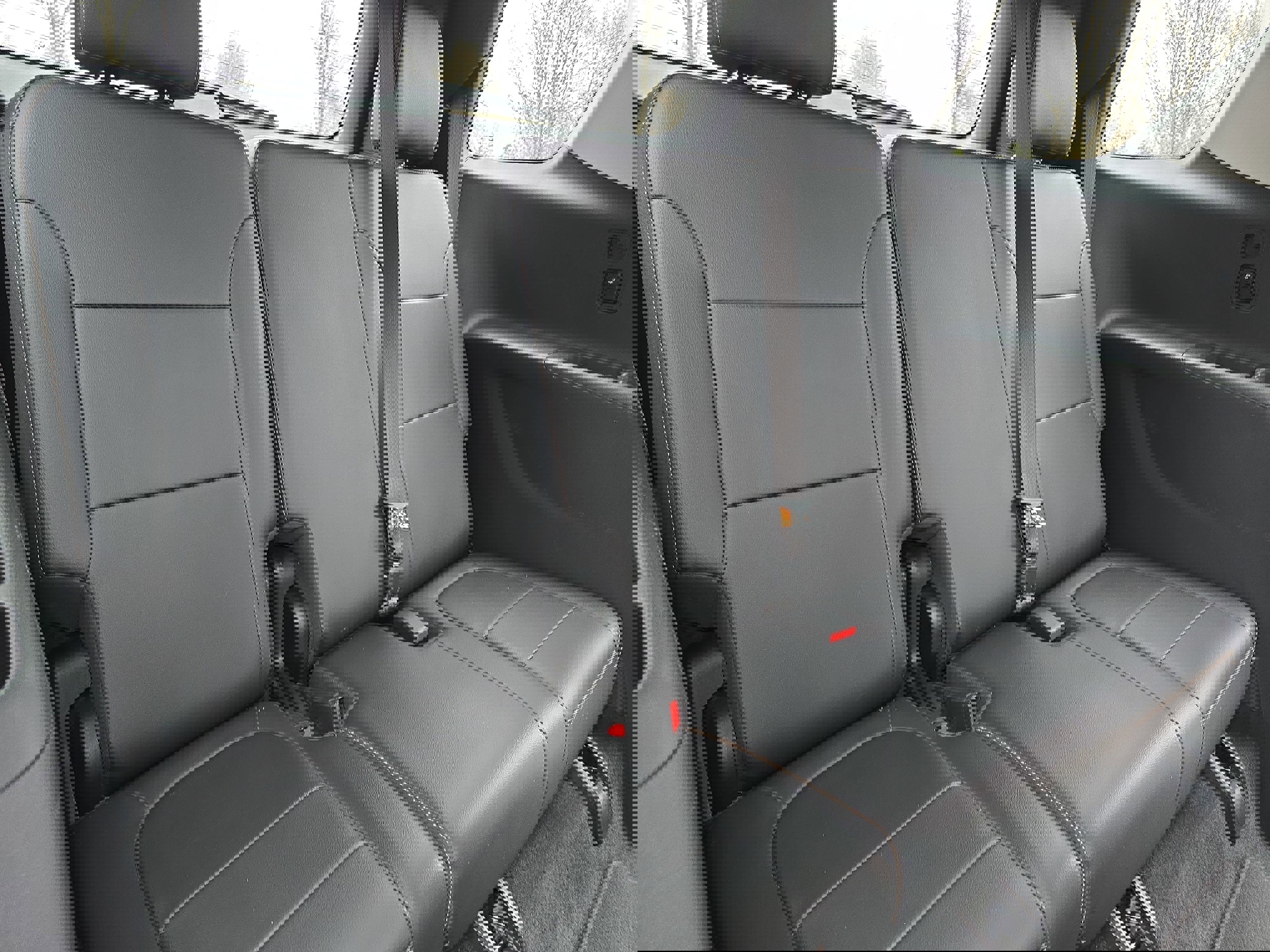 Used 2021 Chevrolet Traverse Premier image 12