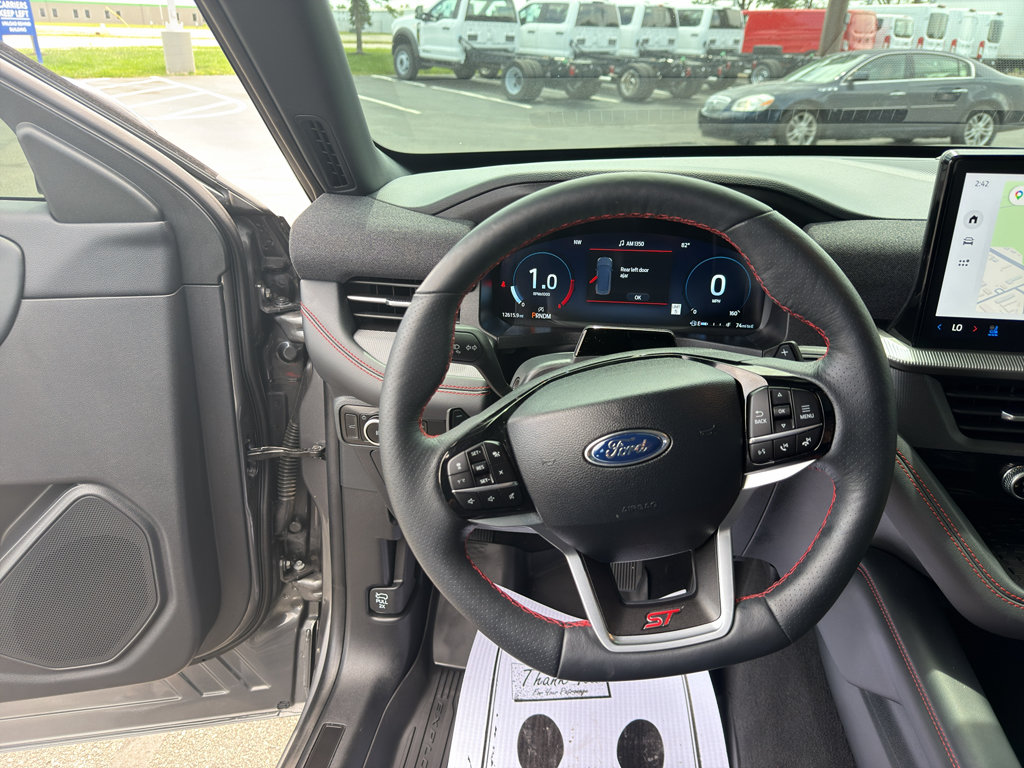 Used 2025 Ford Explorer ST w/ Sun And Sound Package AWD/4WD image 12