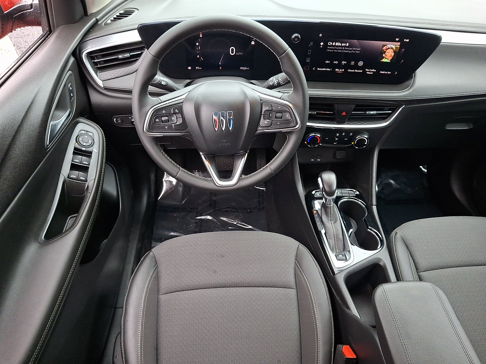 Used 2024 Buick Encore GX Preferred AWD/4WD image 11