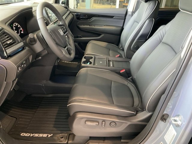 New 2026 Honda Odyssey Elite image 4