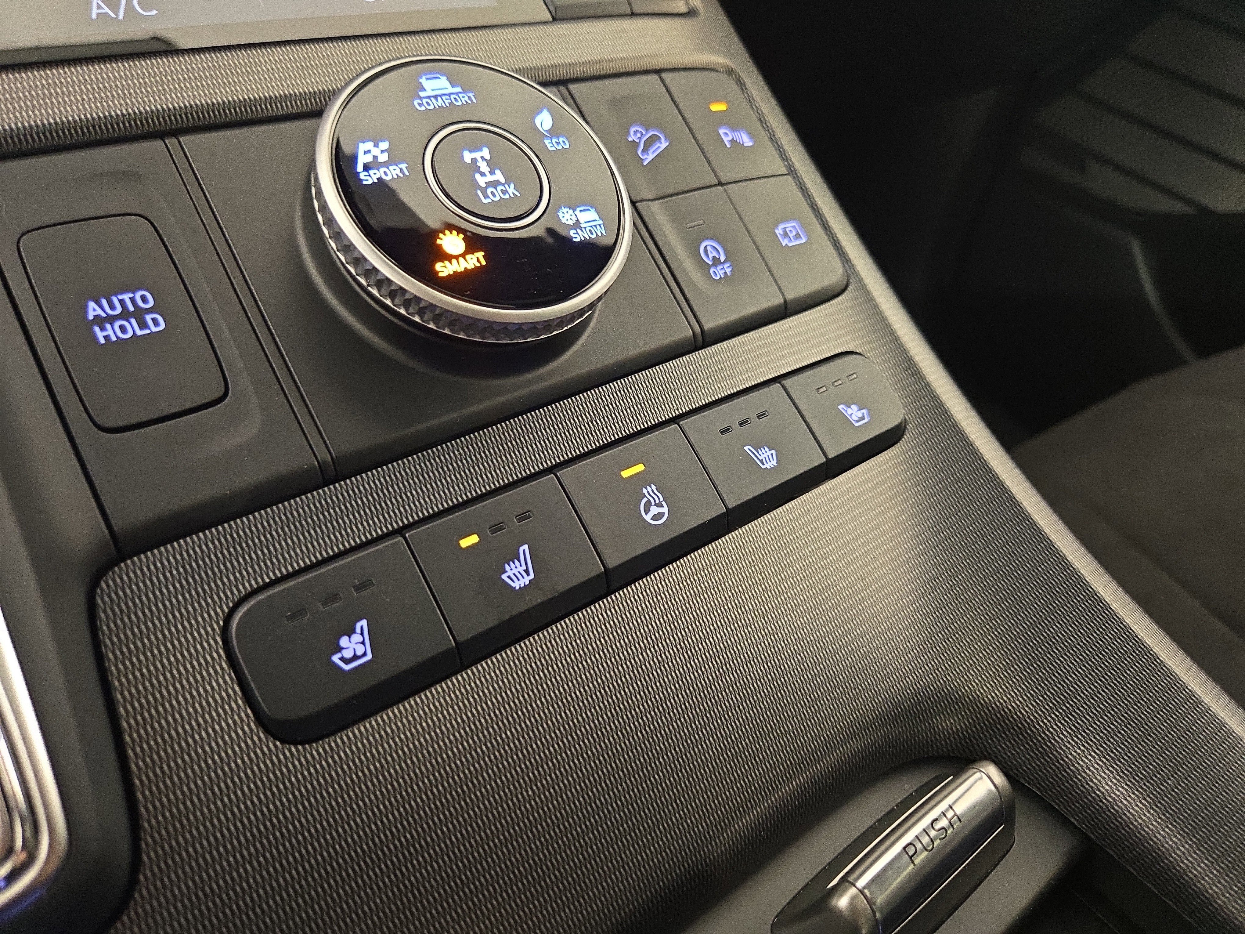 Used 2024 Hyundai Palisade Calligraphy image 28