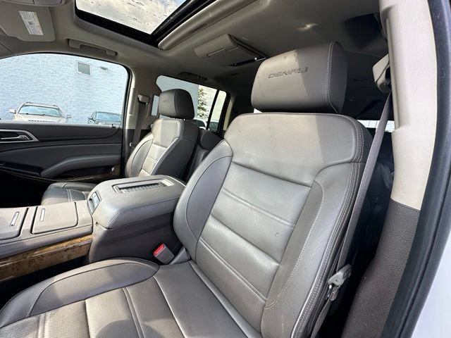Used 2016 GMC Yukon XL Denali w/ Open Road Package AWD/4WD image 23