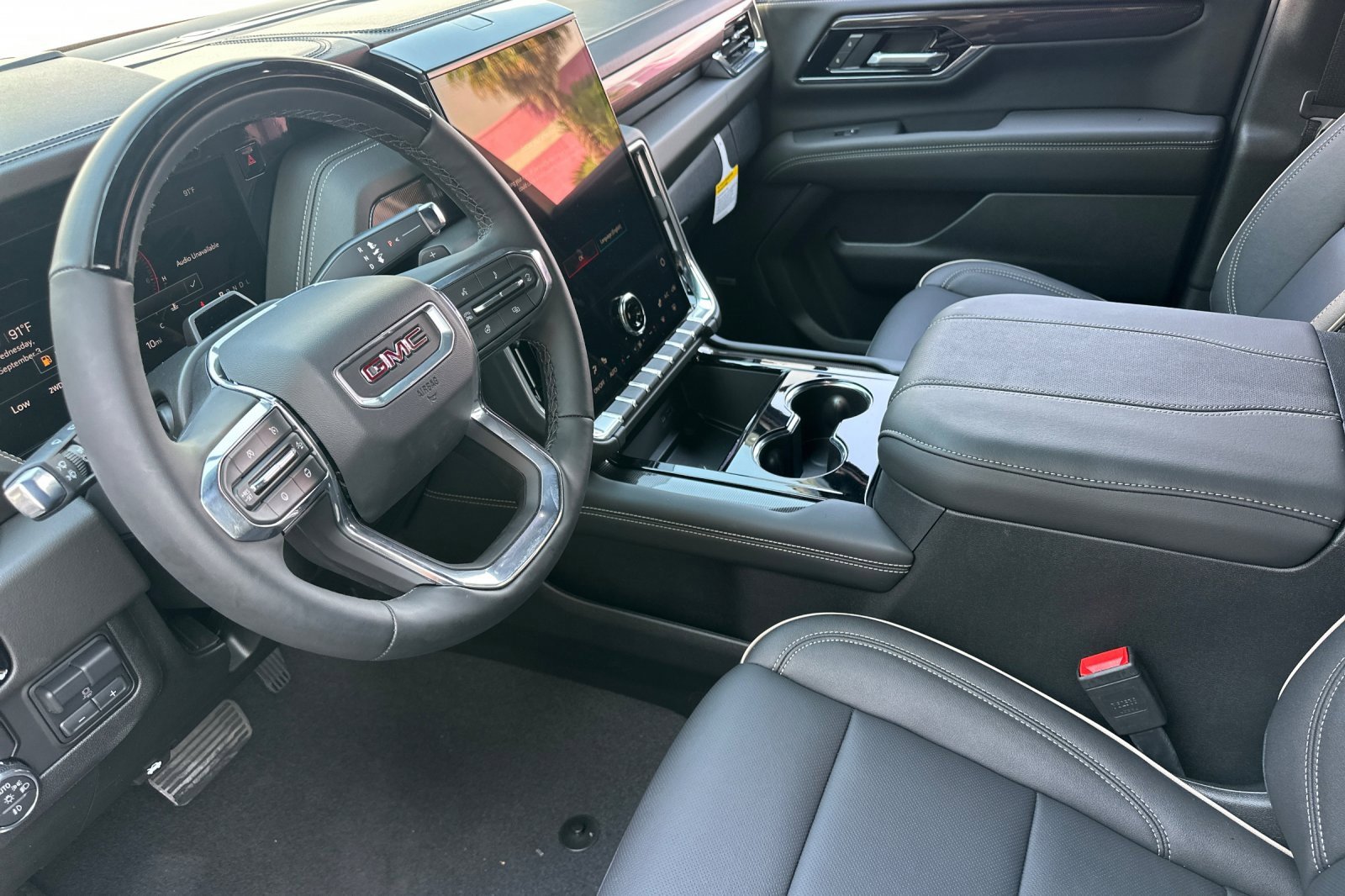 New 2025 GMC Yukon XL Elevation image 8