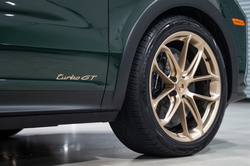 Used 2024 Porsche Cayenne Turbo GT AWD/4WD image 72