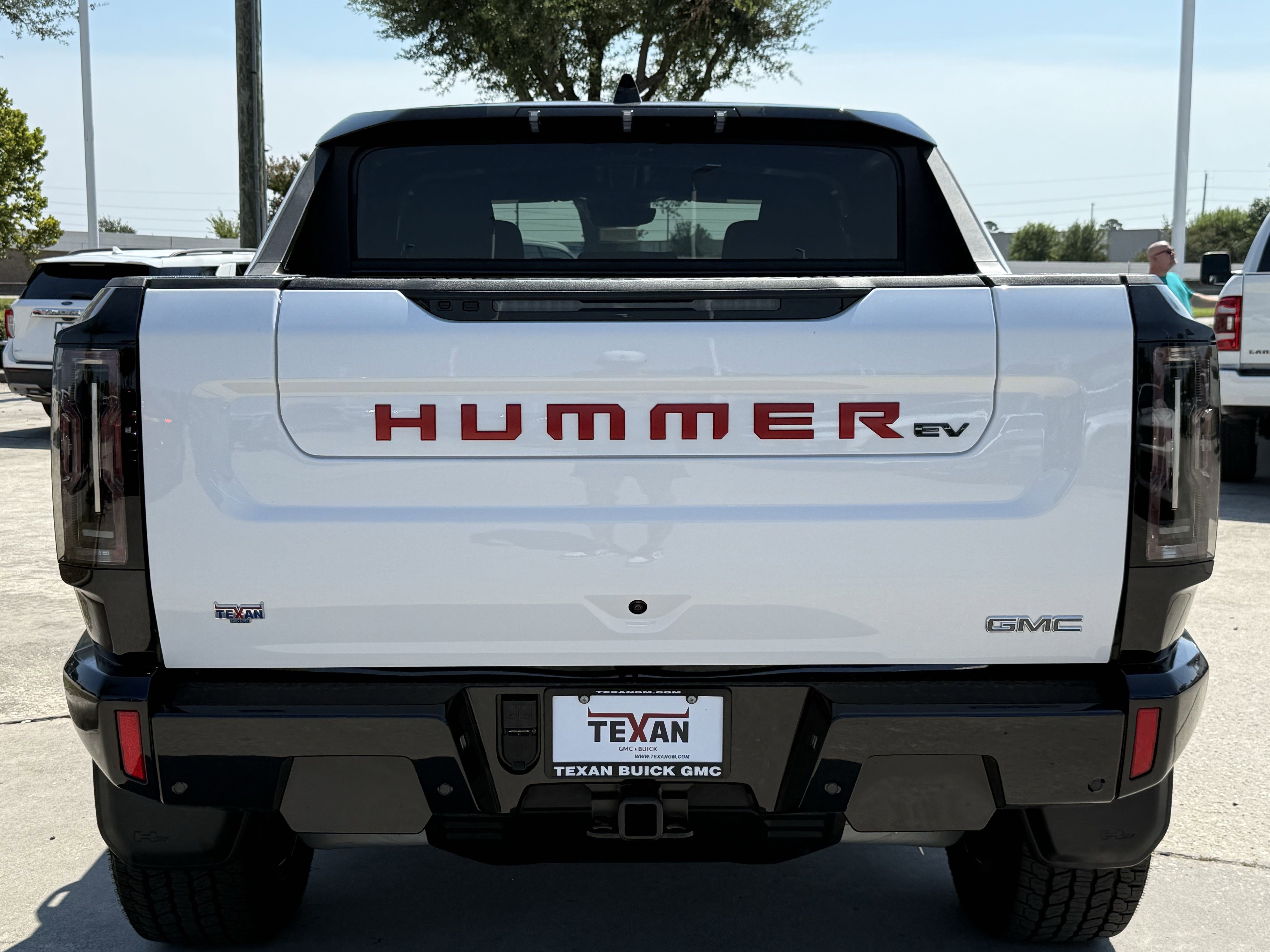 New 2025 GMC Hummer EV 2X w/ LPO, Illumination Package image 6