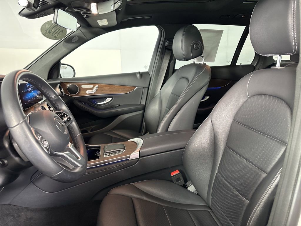 Used 2021 Mercedes-Benz GLC 300 4MATIC image 6