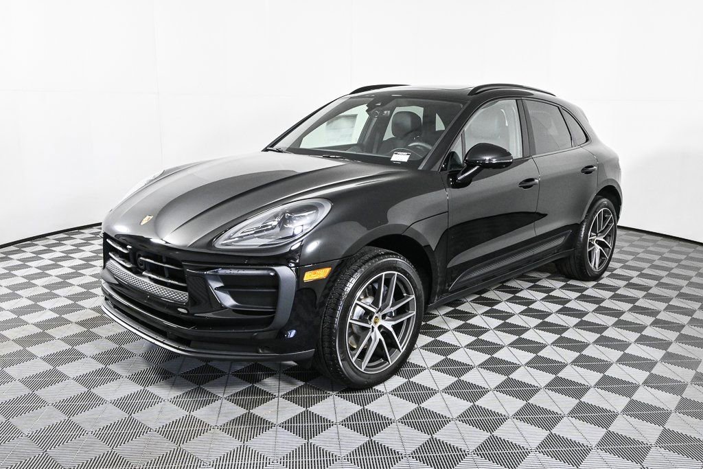 Certified 2026 Porsche Macan AWD/4WD image 1