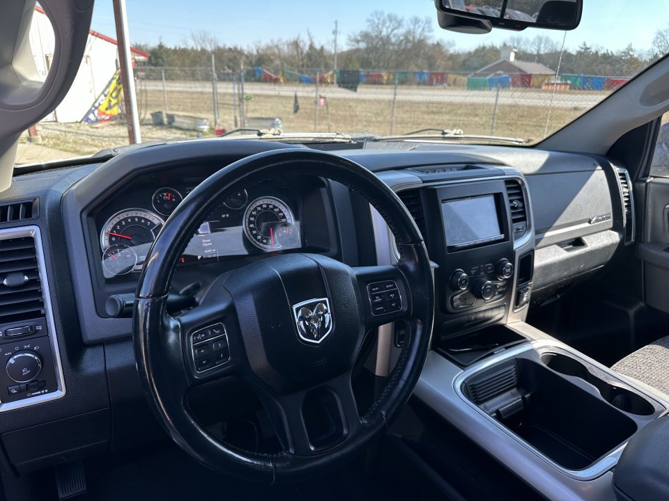 Used 2018 RAM 1500 Big Horn image 9