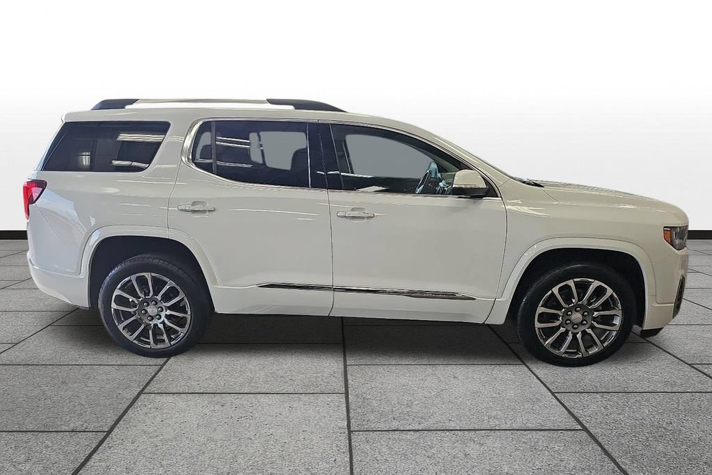 Used 2023 GMC Acadia Denali FWD image 4
