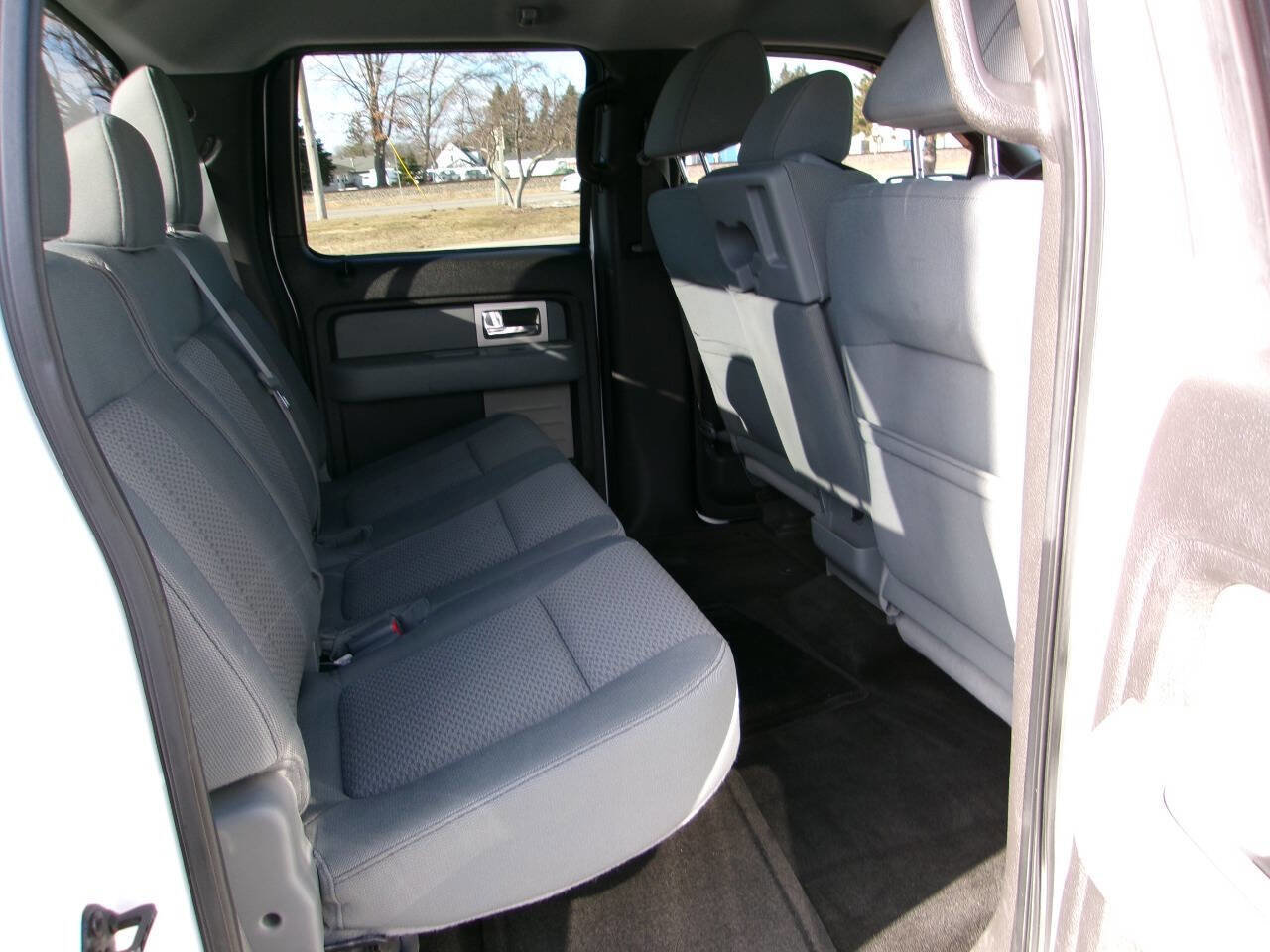 Used 2011 Ford F150 XLT w/ XTR Pkg image 8