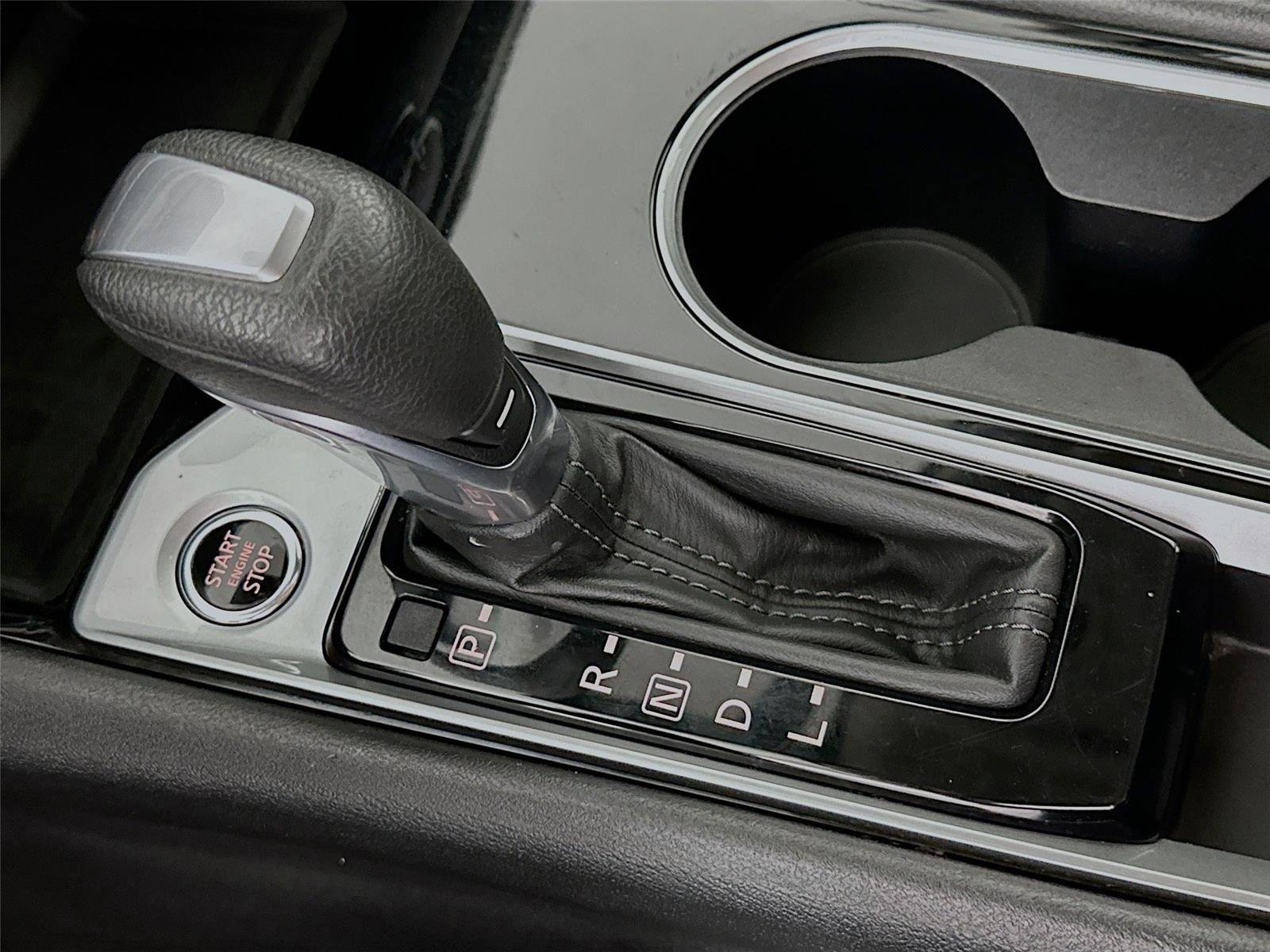 Used 2024 Nissan Altima 2.5 SV image 15