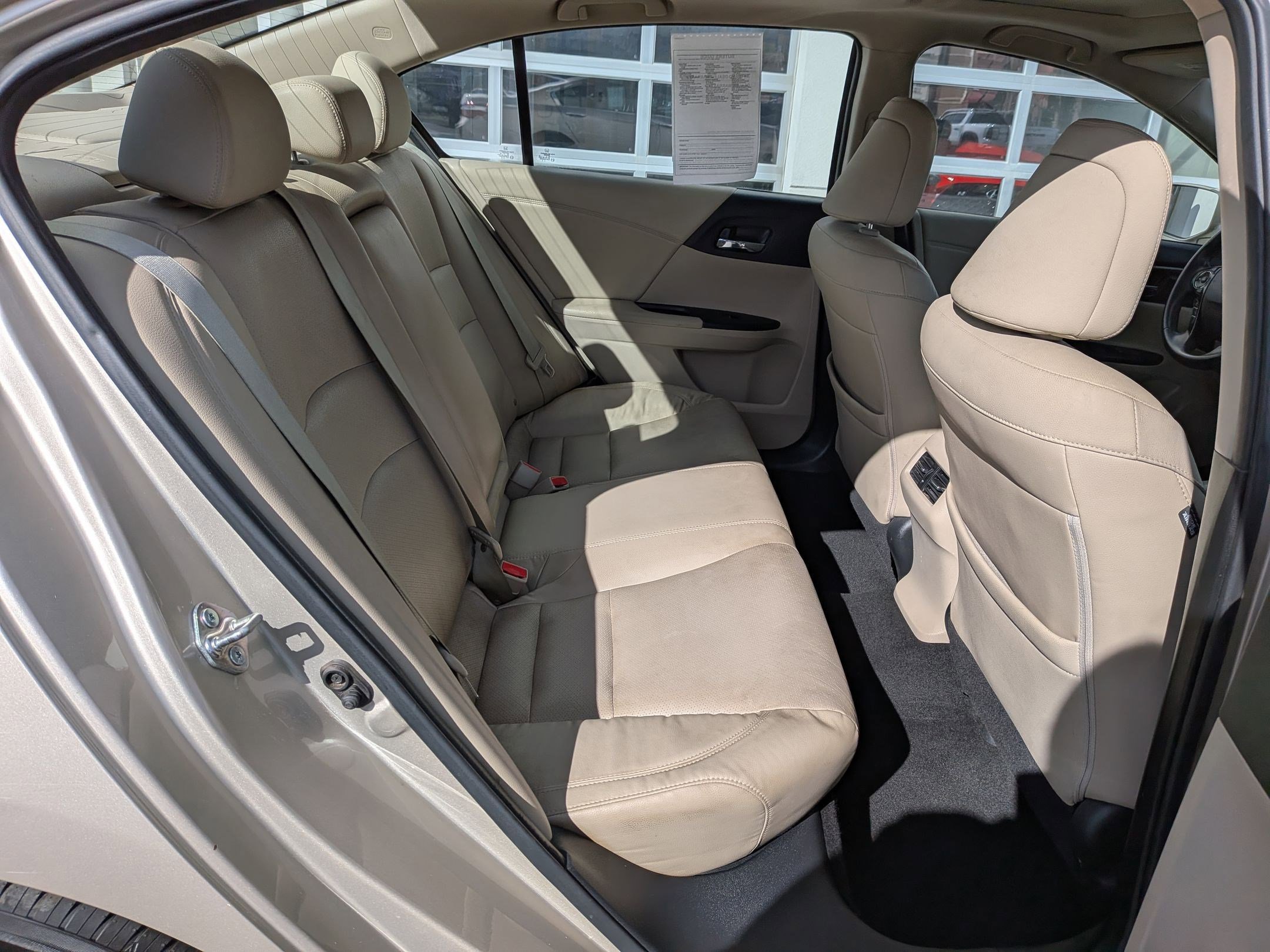 Used 2016 Honda Accord EX-L image 32