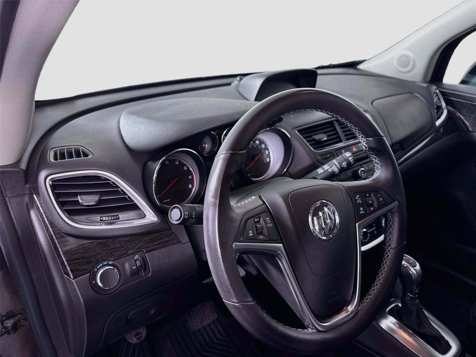 Used 2016 Buick Encore FWD image 3