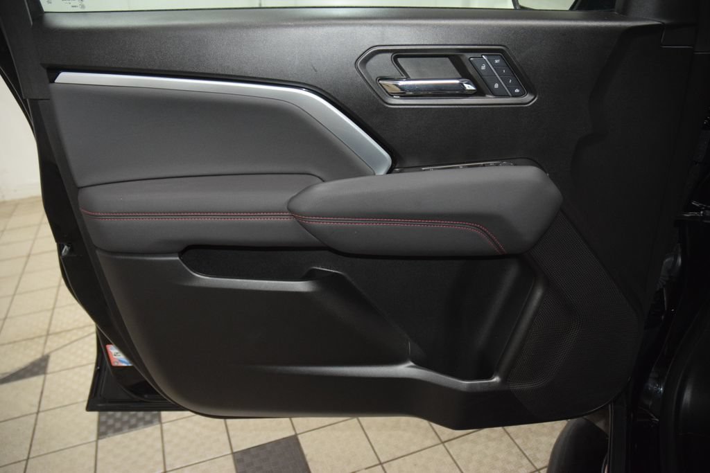 Used 2024 Chevrolet Colorado Z71 w/ Z71 Convenience Package 2 AWD/4WD image 48