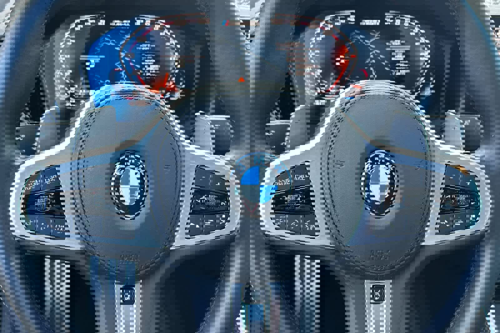 Used 2023 BMW M440i M440i w/ Premium Package image 26