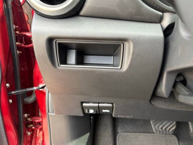 Used 2025 Nissan Versa SR w/ Trunk Package image 20