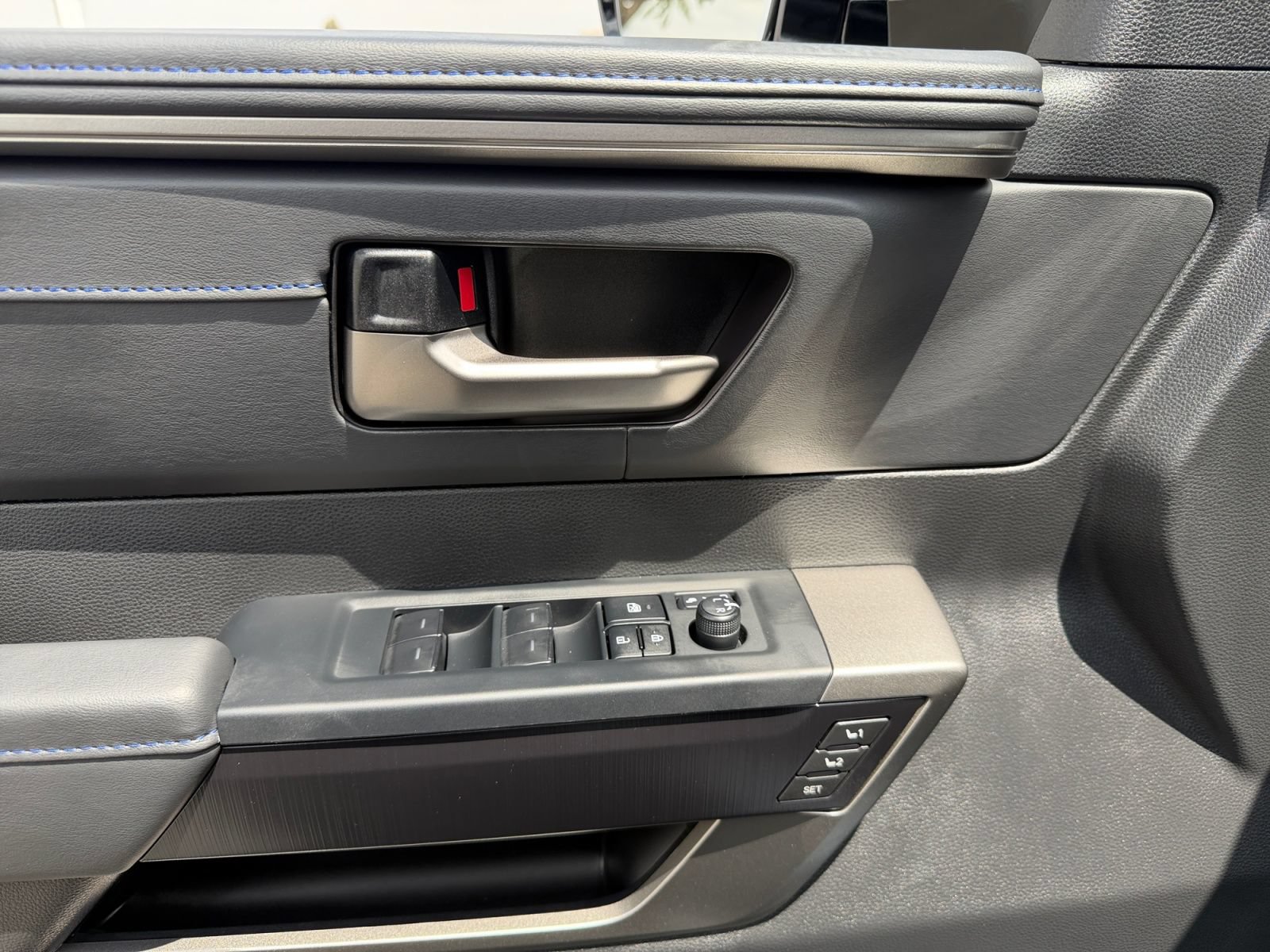 New 2026 Toyota Tundra Platinum AWD/4WD image 17