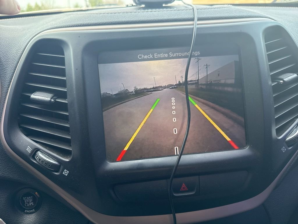 Used 2015 Jeep Cherokee Limited image 8