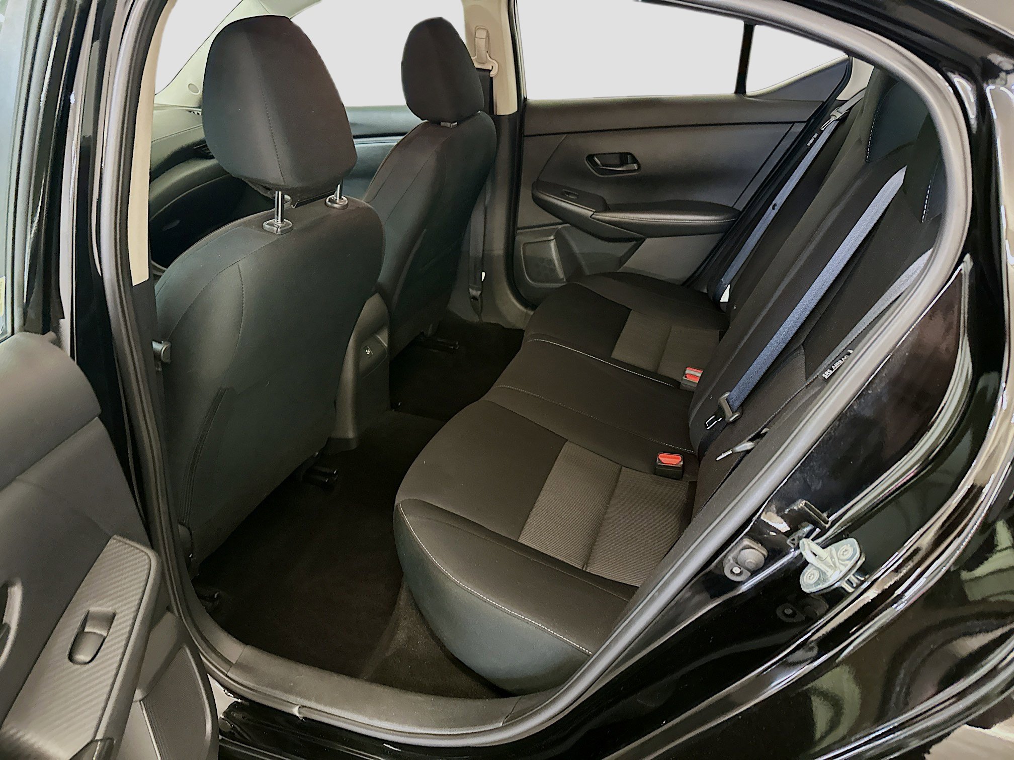 Used 2024 Nissan Sentra SV FWD image 28