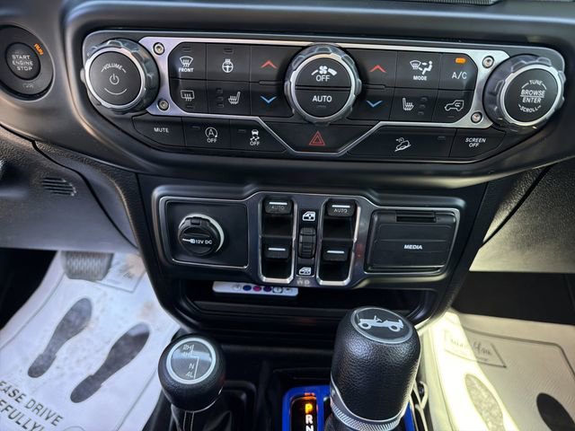 Used 2019 Jeep Wrangler Unlimited Sahara w/ Dual Top Group image 21