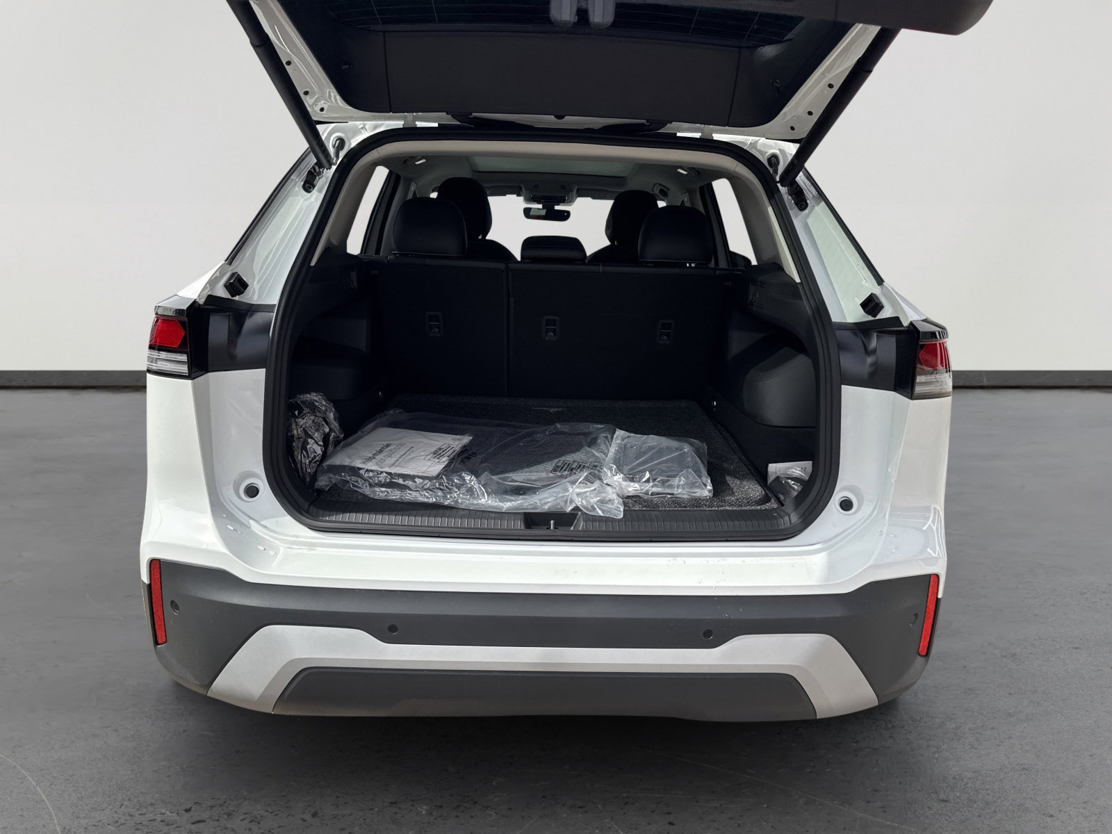 New 2026 Volkswagen Tiguan SE image 7