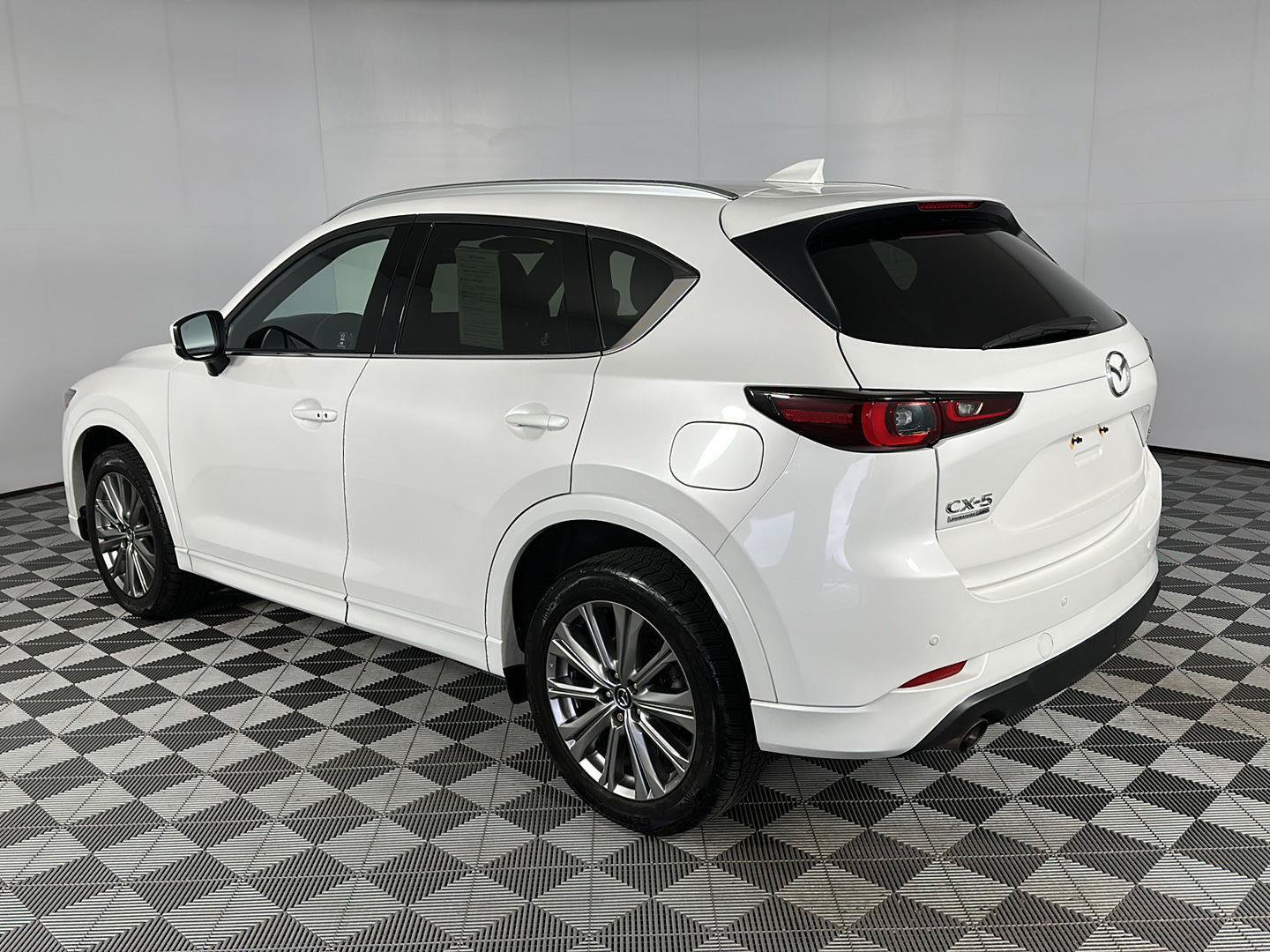 Used 2023 MAZDA CX-5 Signature AWD/4WD image 26