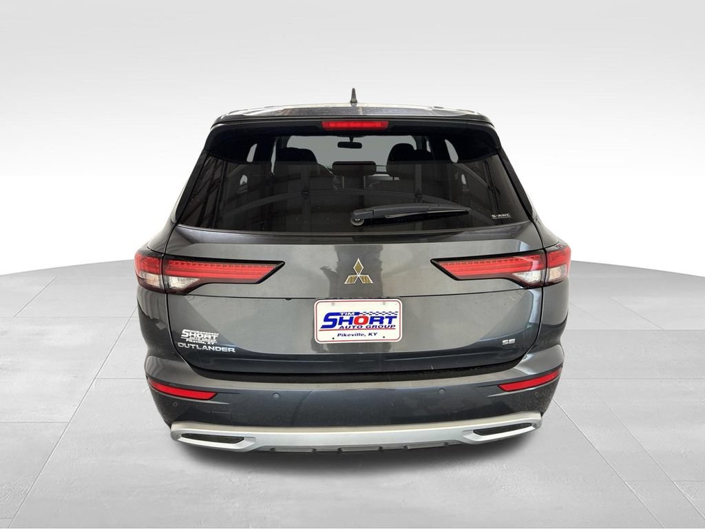 Used 2024 Mitsubishi Outlander SE AWD/4WD image 5