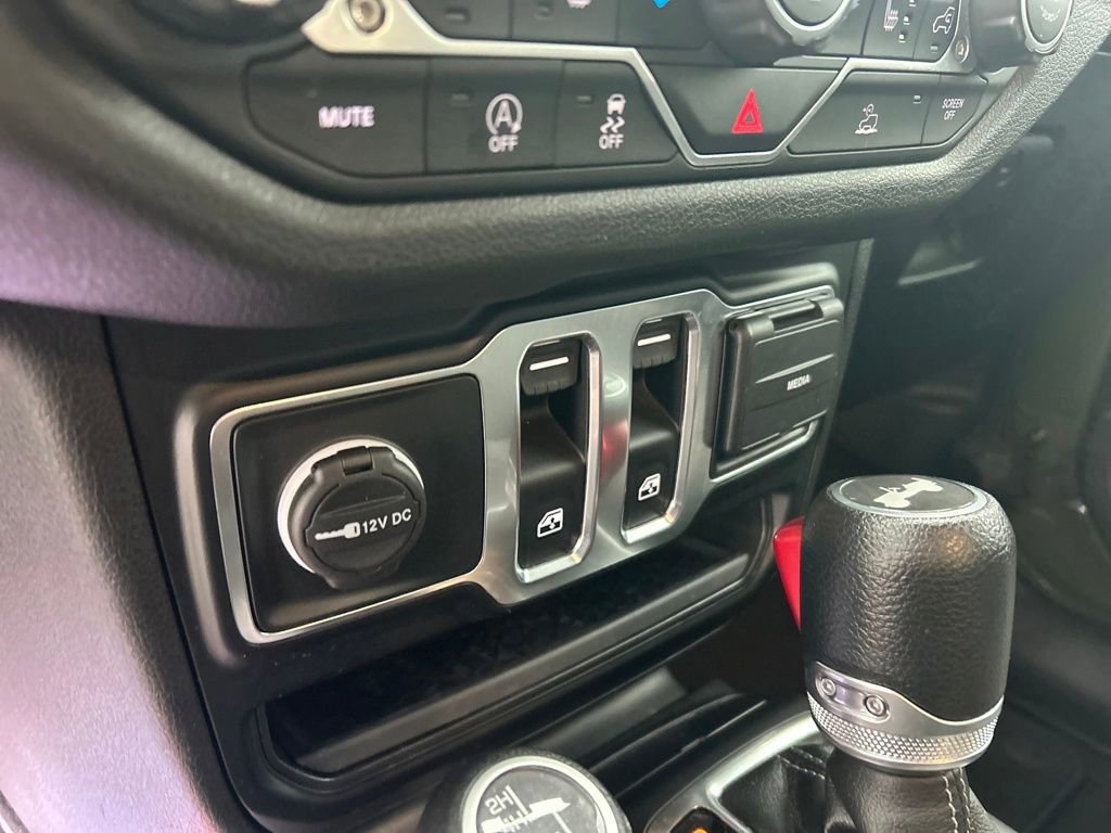 Used 2024 Jeep Wrangler Sport S image 21