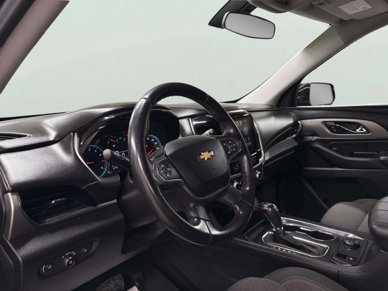 Used 2018 Chevrolet Traverse LT w/ LPO, Floor Liner Package image 14