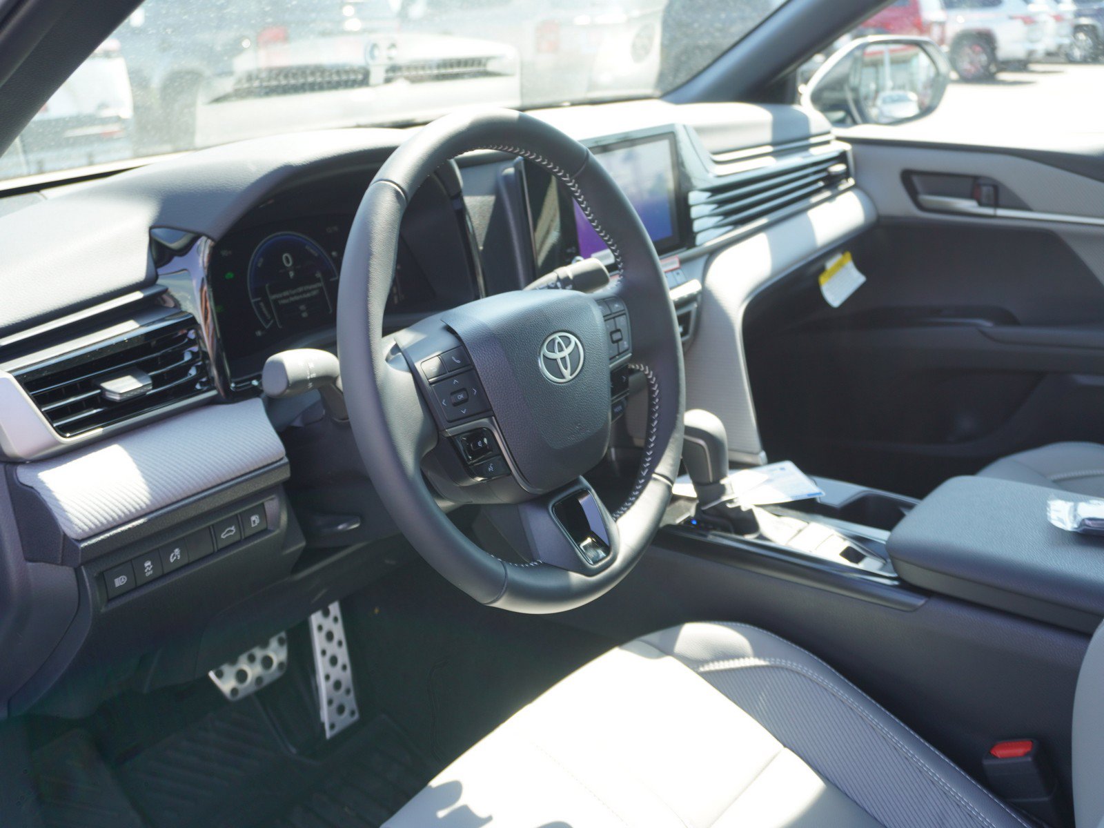New 2026 Toyota Camry SE AWD/4WD image 19