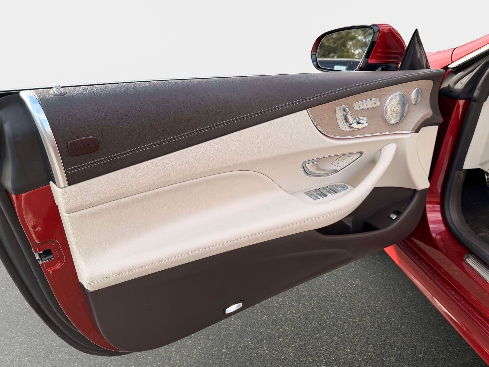 Used 2018 Mercedes-Benz E 400 E 400 image 17