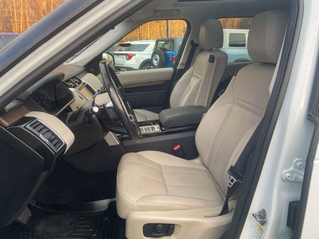 Used 2019 Land Rover Discovery HSE image 14