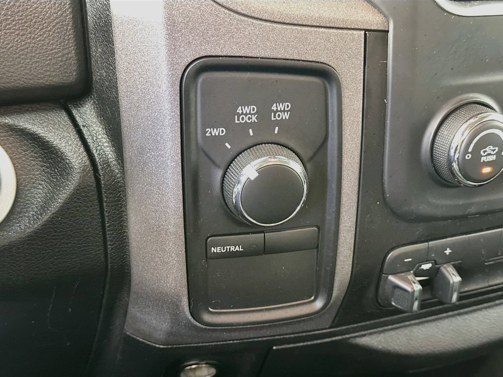 Used 2014 RAM 1500 Express AWD/4WD image 19