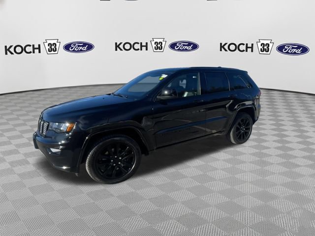 Used 2021 Jeep Grand Cherokee Laredo X image 9