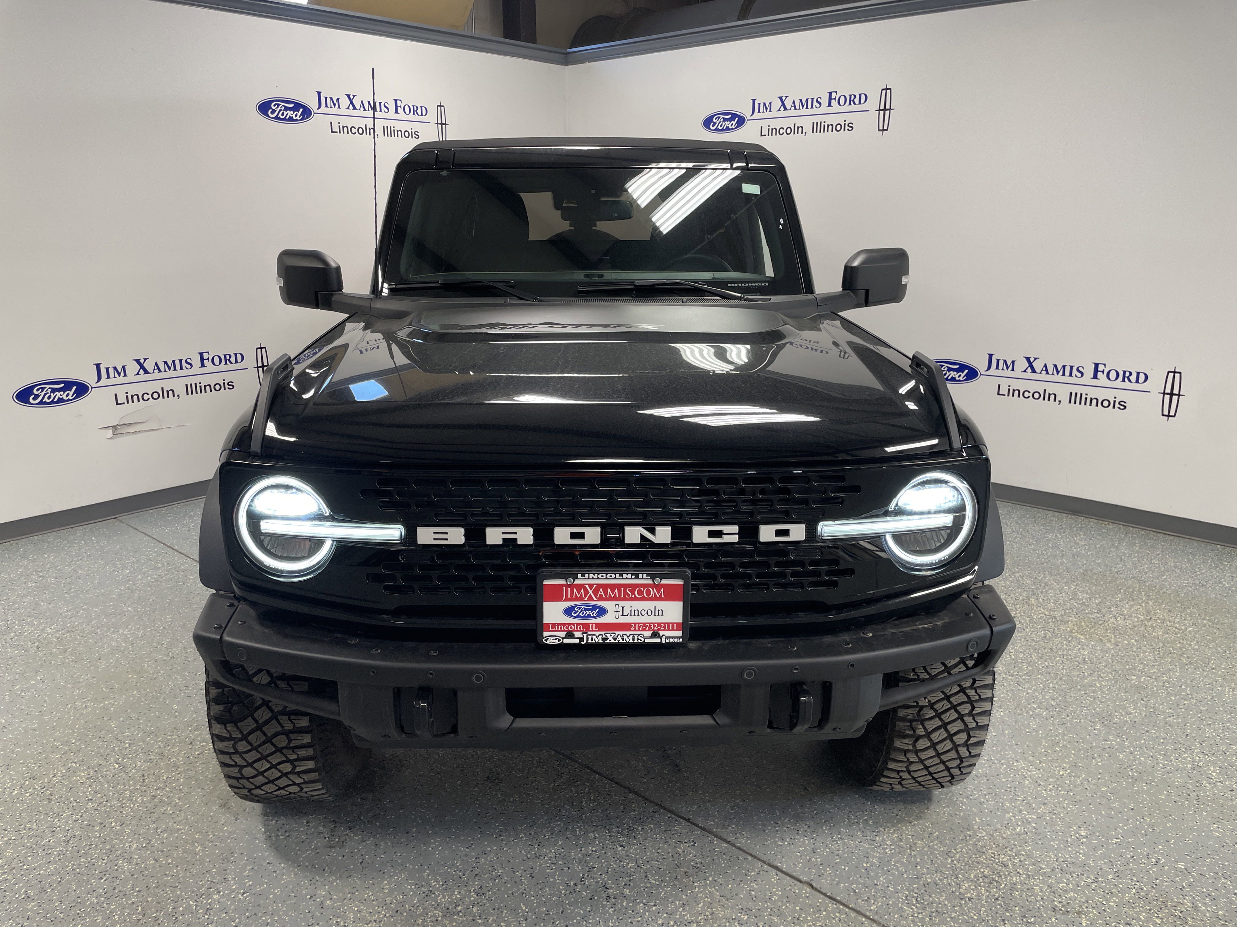 Used 2022 Ford Bronco Wildtrak image 2