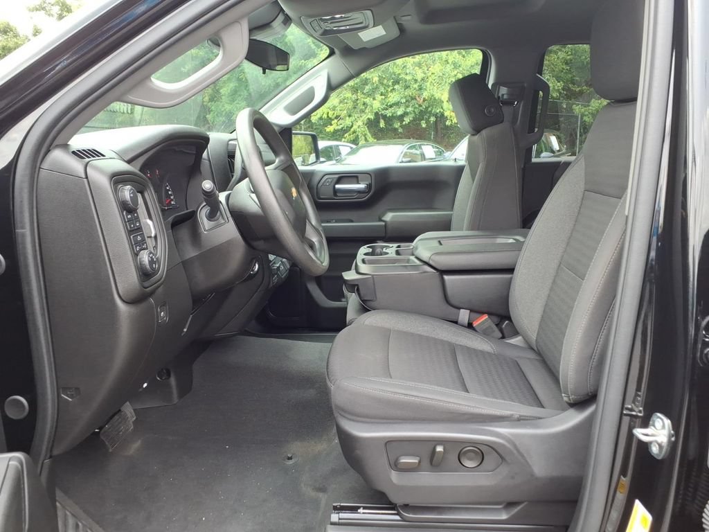 Certified 2024 Chevrolet Silverado 1500 Custom AWD/4WD image 10