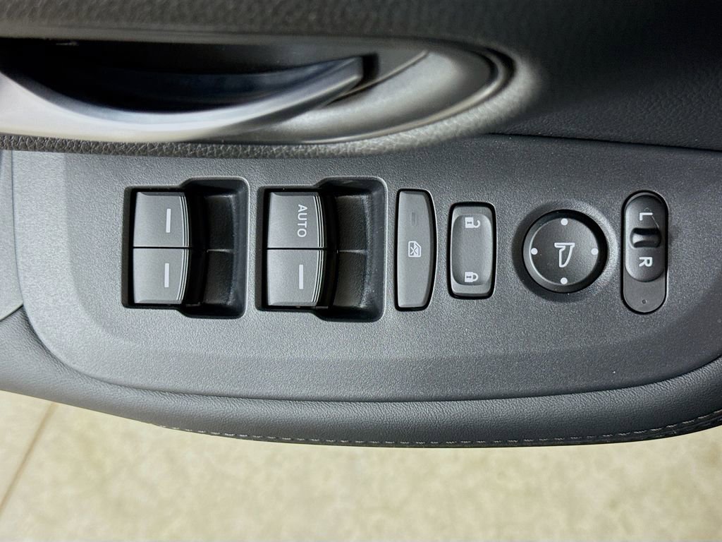 New 2026 Honda HR-V LX image 18