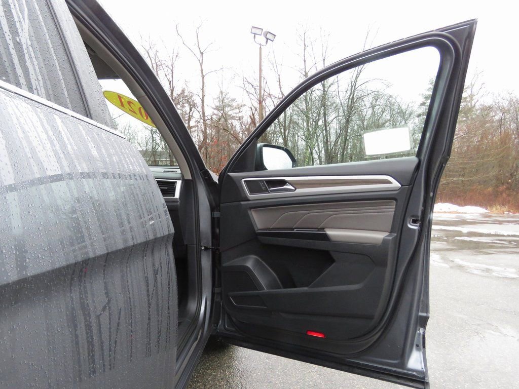 Used 2021 Volkswagen Atlas SEL image 12